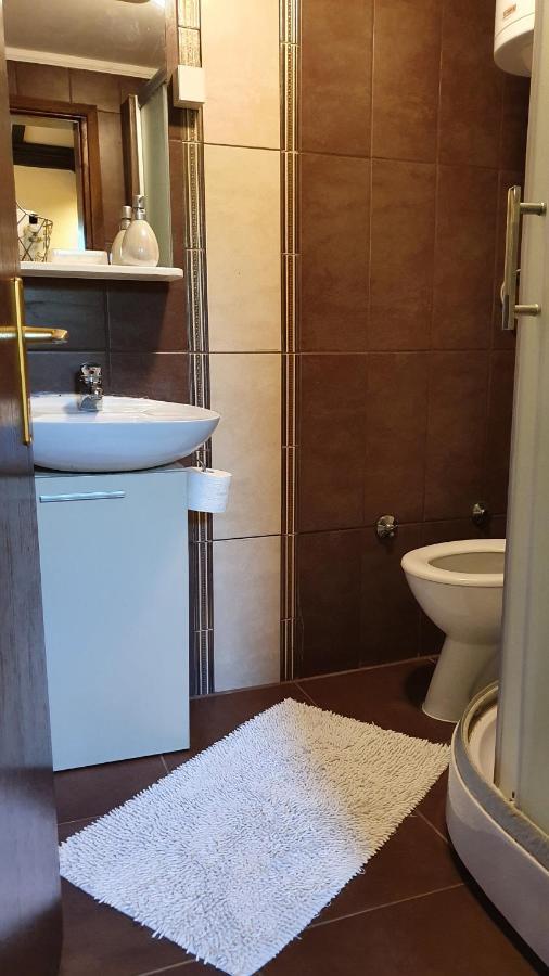 Rajski Vrt Vrdnik Esterno foto