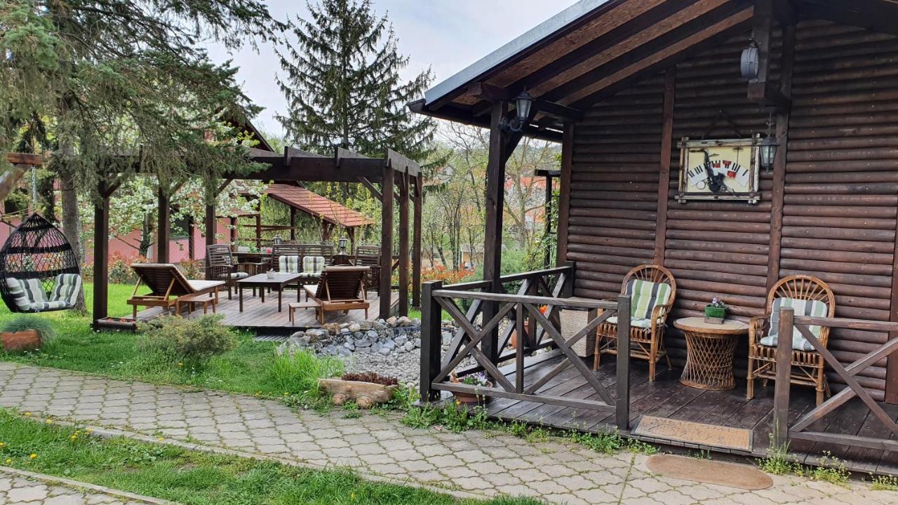 Rajski Vrt Vrdnik Esterno foto