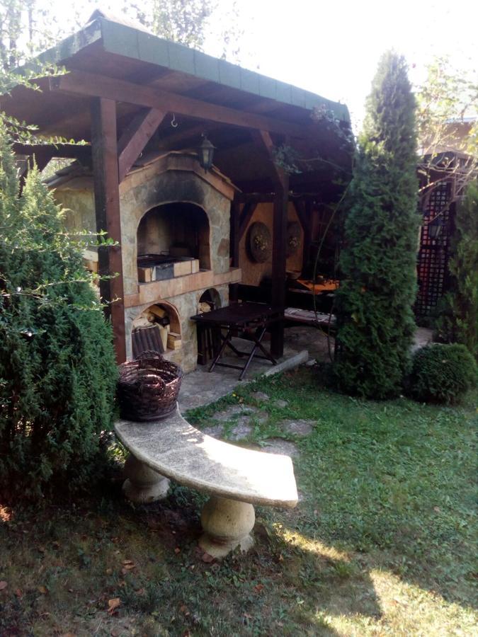 Rajski Vrt Vrdnik Esterno foto